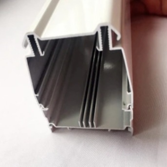 acheter Sortie d'usine de précision carrée de profil d'extrusion en aluminium noir blanc 6063 online manufacture