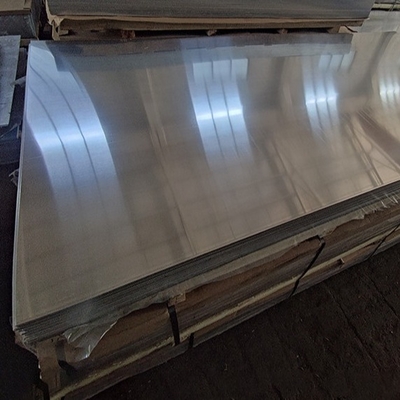 La toiture 5005 3105 4032 ondulée en aluminium couvre les pièces des véhicules à moteur lisses